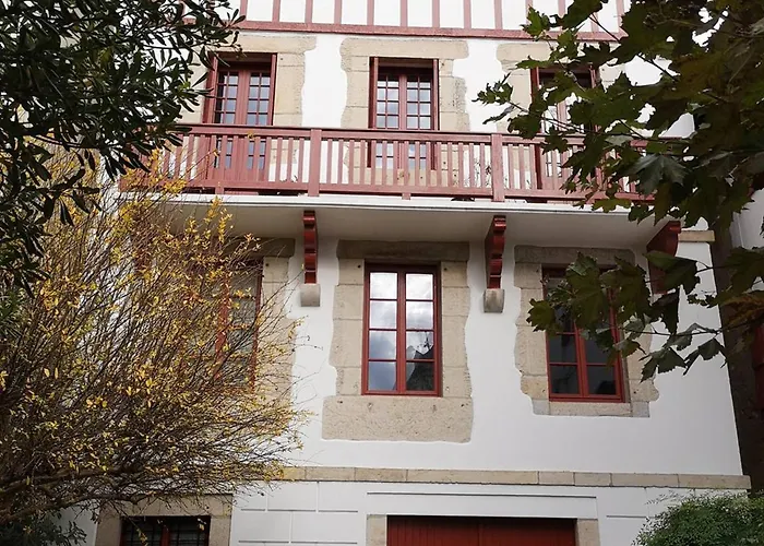 Apartment Saint-jean-de-luz, T3, 4 Couchages, Centre Historique, Wifi, Non-fumeur - Fr-1-792-26 *